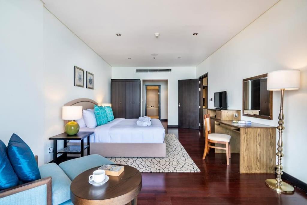 Marvelous Private Beach Apartment In Palm Dubai Within Anantara 5 Star Resort Buitenkant foto