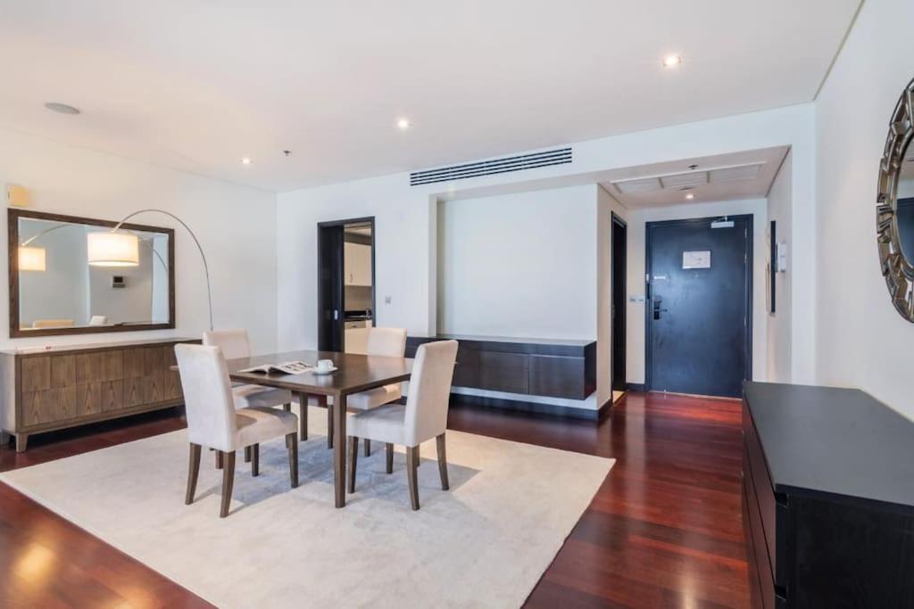 Marvelous Private Beach Apartment In Palm Dubai Within Anantara 5 Star Resort Buitenkant foto