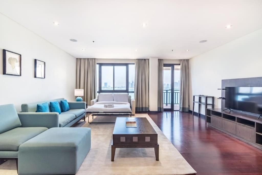 Marvelous Private Beach Apartment In Palm Dubai Within Anantara 5 Star Resort Buitenkant foto