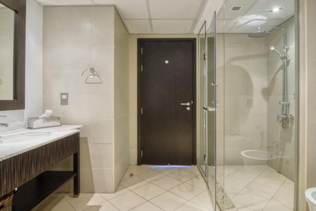 Marvelous Private Beach Apartment In Palm Dubai Within Anantara 5 Star Resort Buitenkant foto