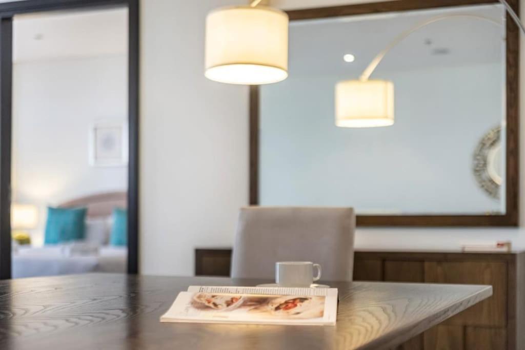Marvelous Private Beach Apartment In Palm Dubai Within Anantara 5 Star Resort Buitenkant foto